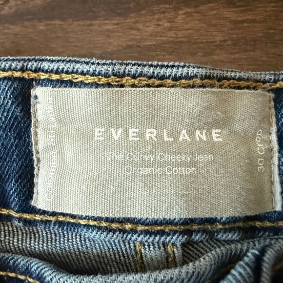 Everlane Curvy Cheeky Jean Organic Cotton, size 30 crop - Picture 2 of 6